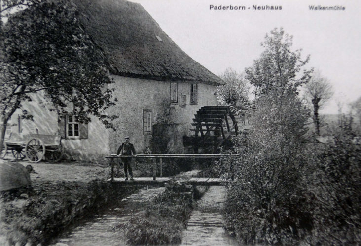 Neuhaus, Walkmühle vor 1926 (Stadt- und KreisA Pb, Repro einer Ansichtskarte,S-M4, Altertumsverein Paderborn)